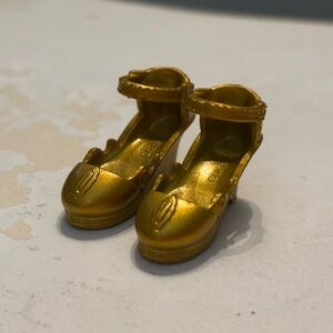 Spin Master Liv Doll Shiny Glossy Gold Wedge Heel Party Shoes